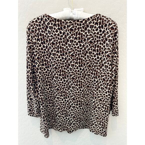CHICO’S | Leopard Print Knit Beaded Scoop Neck  3/4 Sleeve Top | Size 2 Large - Picture 5 of 7